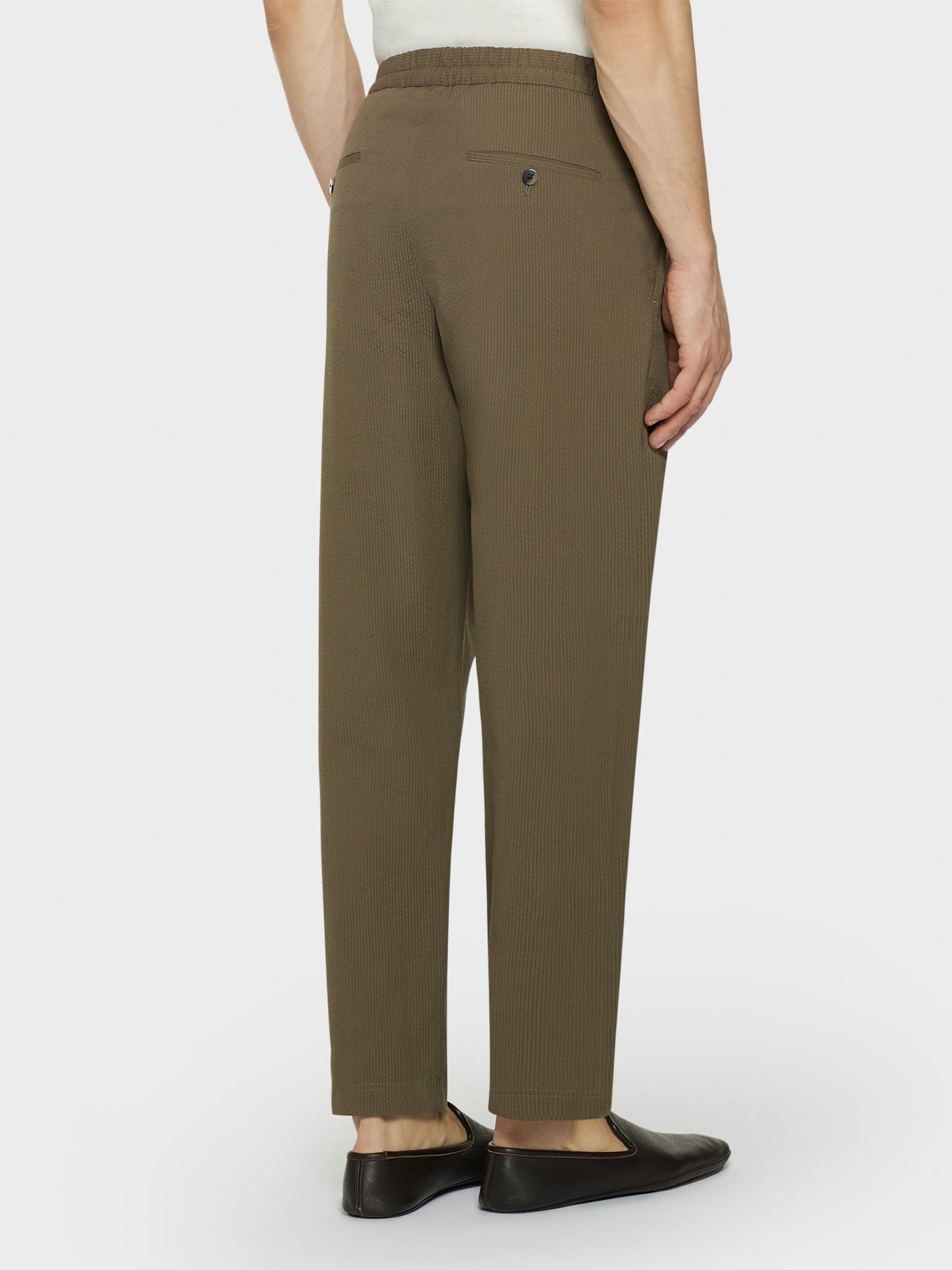 Caruso Menswear Abbigliamento Uomo Pantaloni Pantalone jogger in seersucker di cotone verde look 4