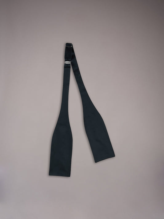 Papillon da annodare in raso di seta blu