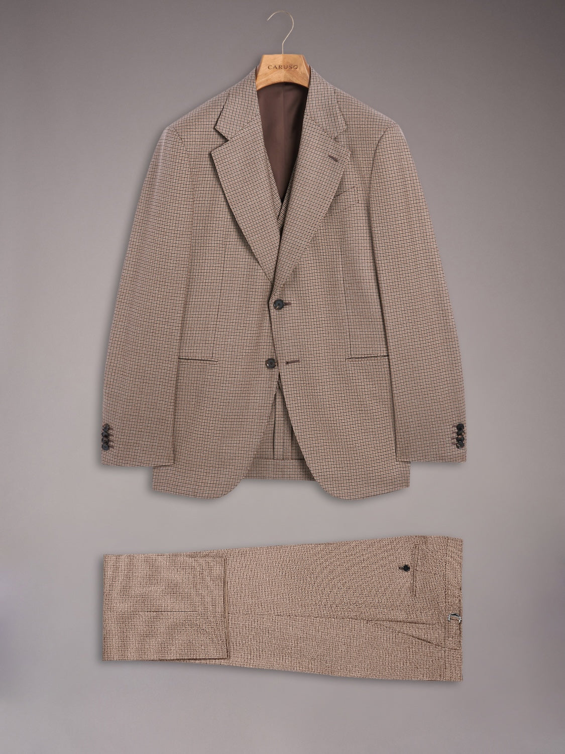 Abito Carmen con gilet in lana pied-de-poule marrone