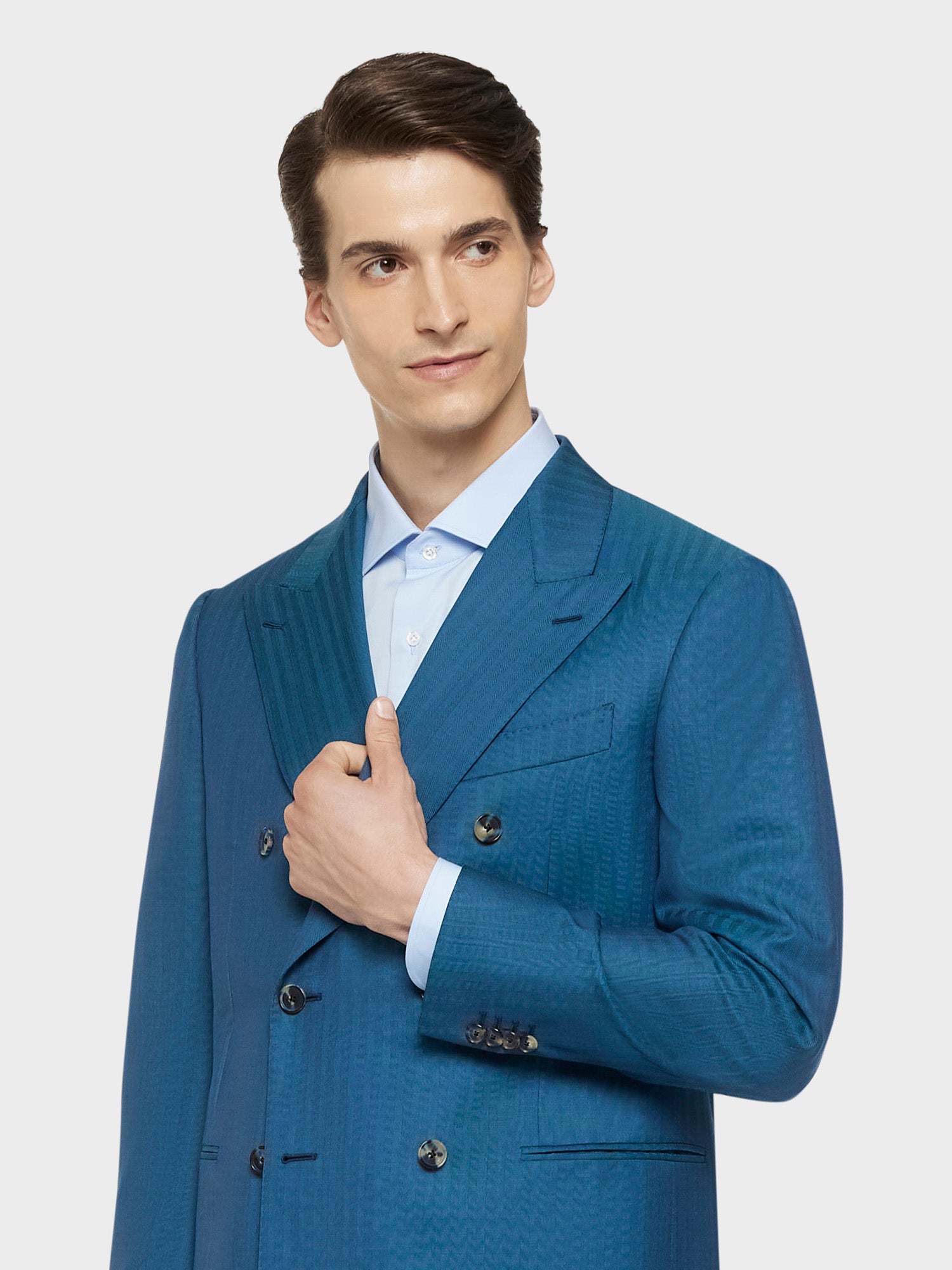 Caruso Menswear Abbigliamento Uomo Abiti Abito norma doppiopetto in lana e seta ottanio look 5