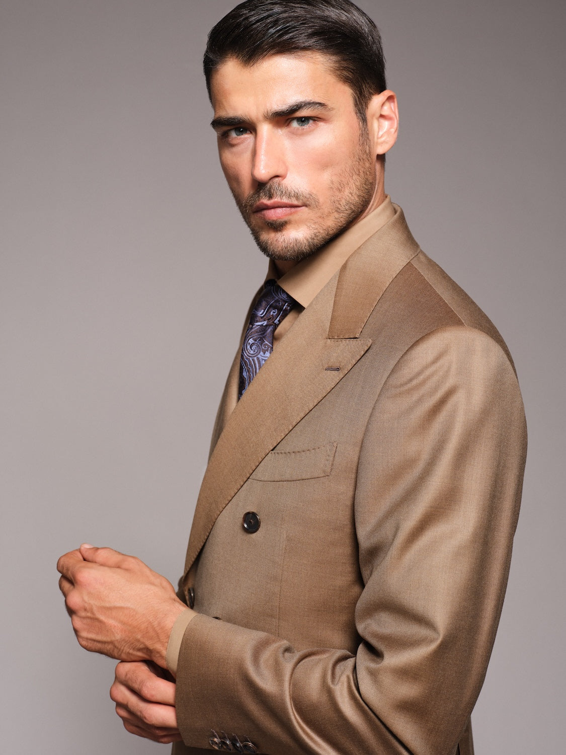 Norma double-breasted suit in green wool