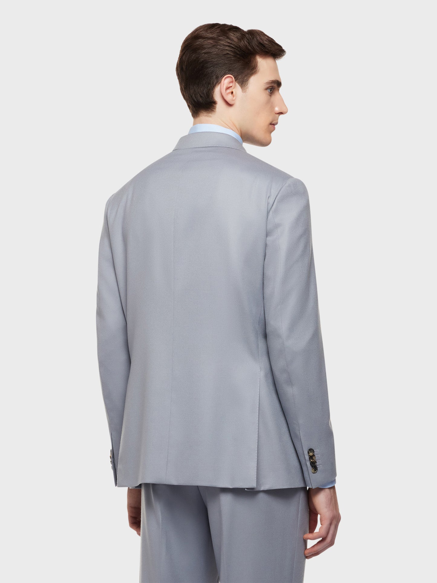 Caruso Menswear Abbigliamento Uomo Giacca norma doppiopetto in flanella di lana grigio chiaro indossato back