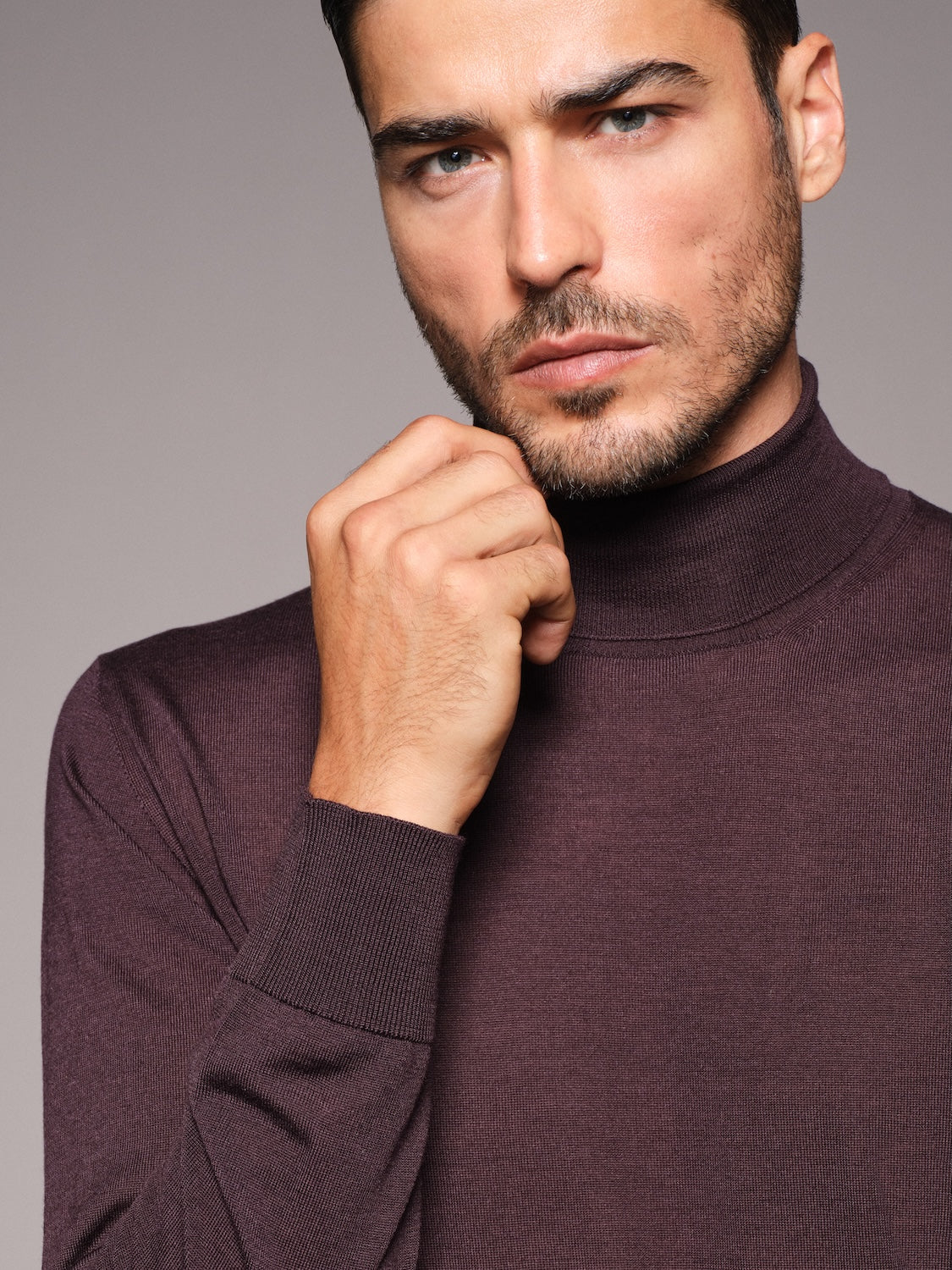 Turtleneck in burgundy wool, silk and cashmere