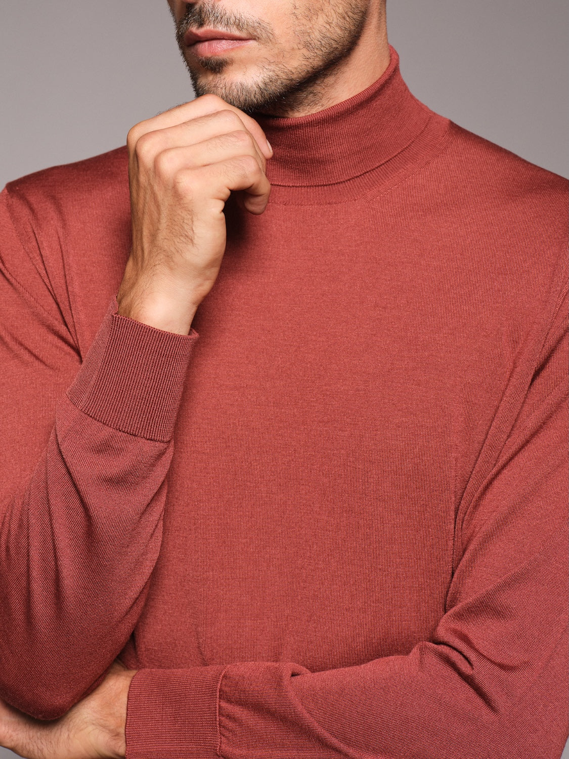 Turtleneck in red wool, silk and cashmere