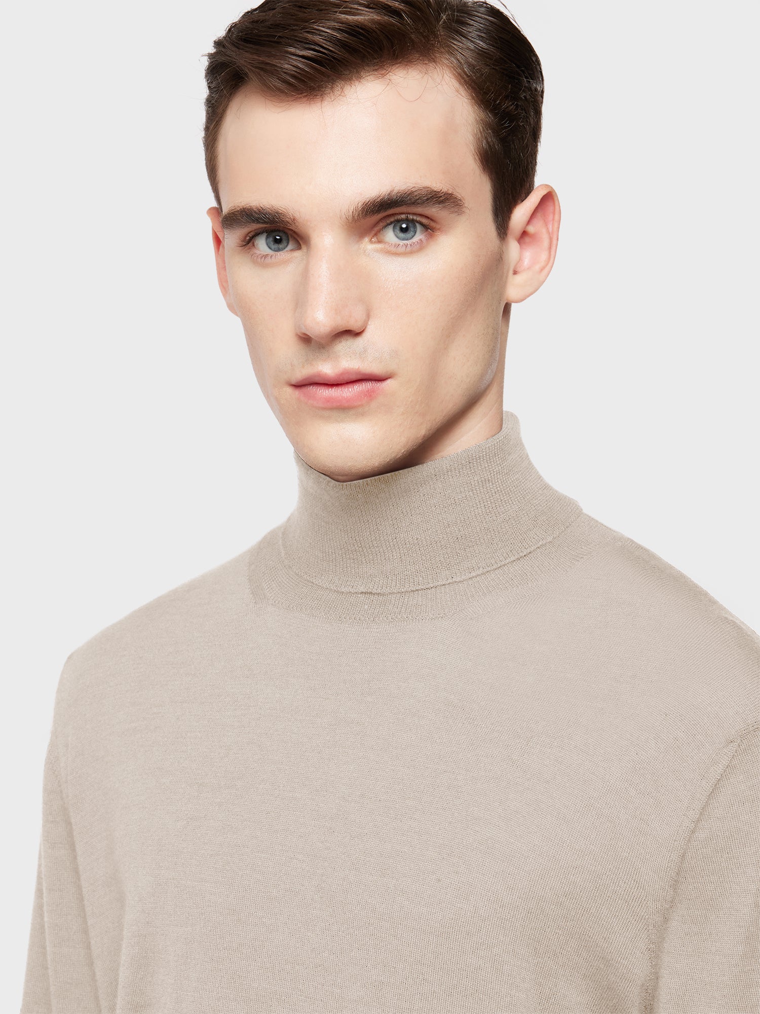 Caruso Menswear Abbigliamento Uomo Maglieria Dolcevita in lana, seta e cashmere beige look 5
