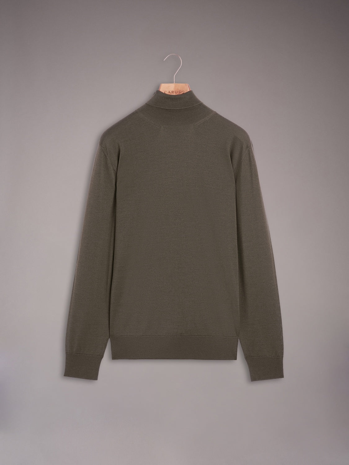 Turtleneck in green wool, silk and cashmere