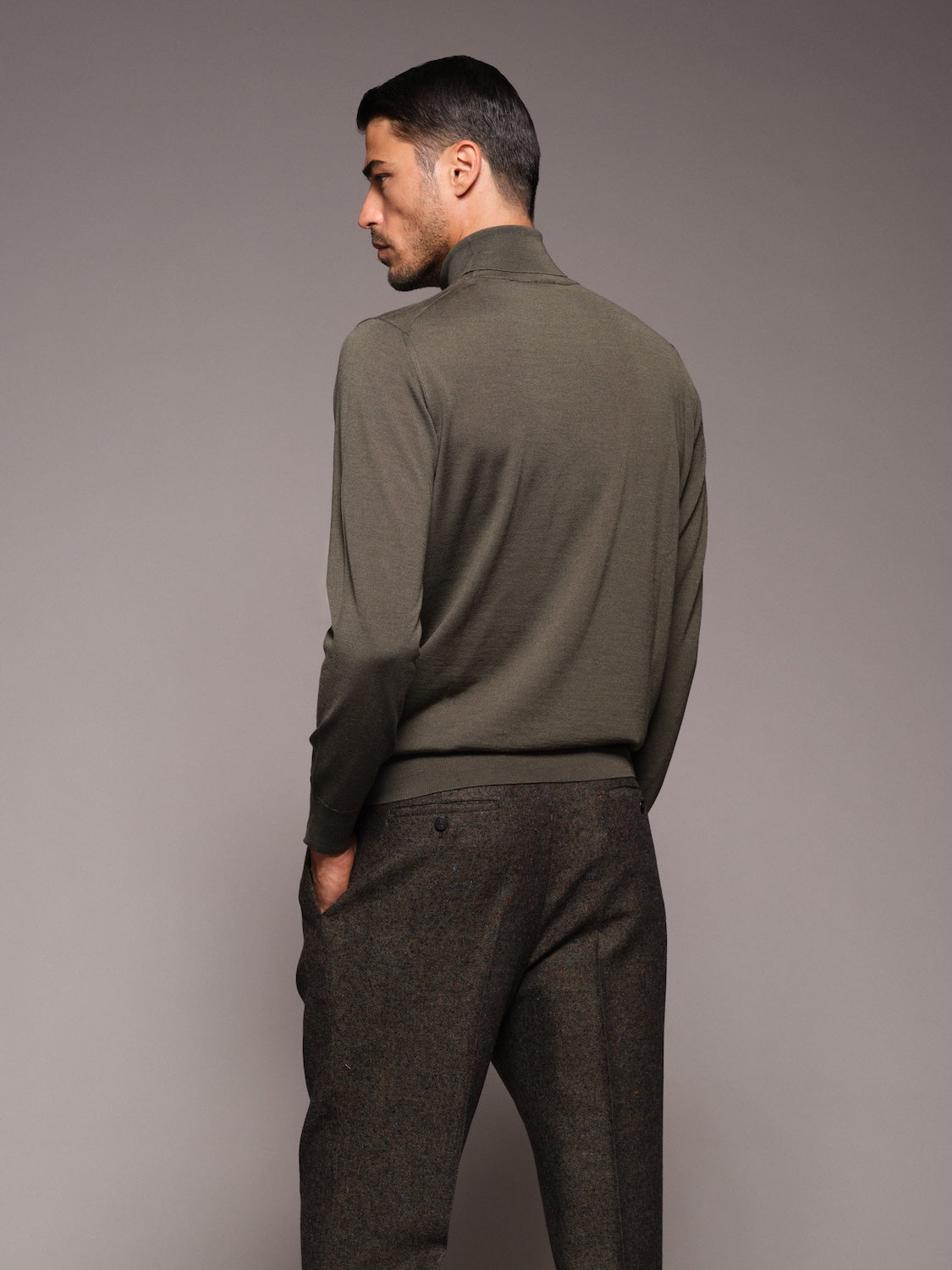 Turtleneck in green wool, silk and cashmere