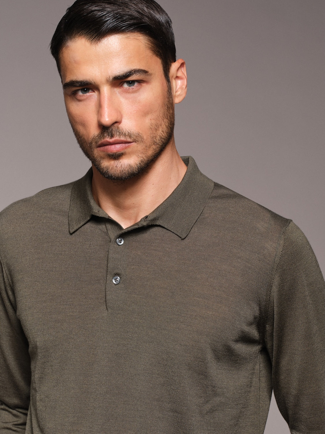 Polo a maniche lunghe in lana, seta e cashmere verde