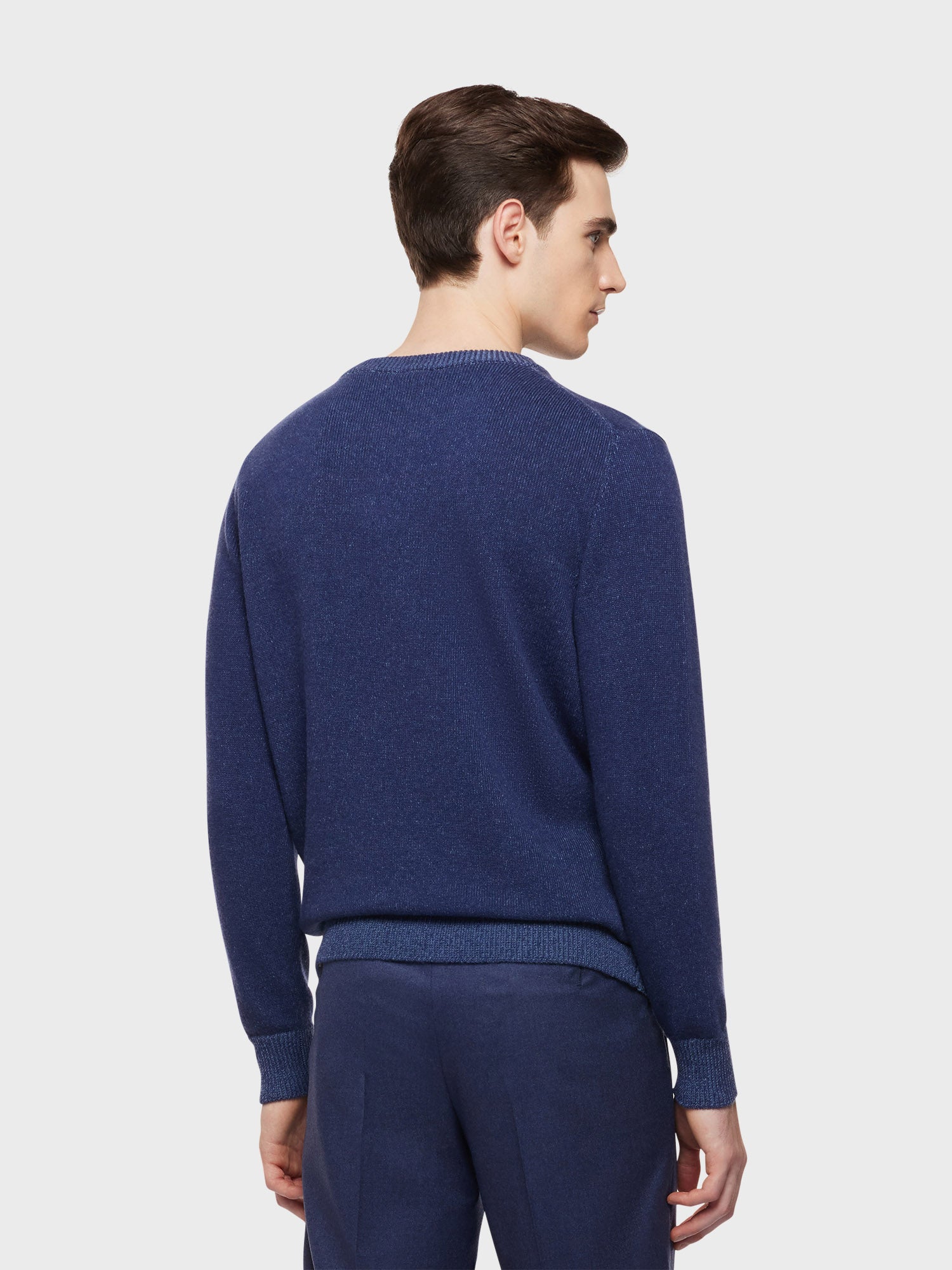 Caruso Menswear Abbigliamento Uomo Girocollo in lana babywool blu indossato back