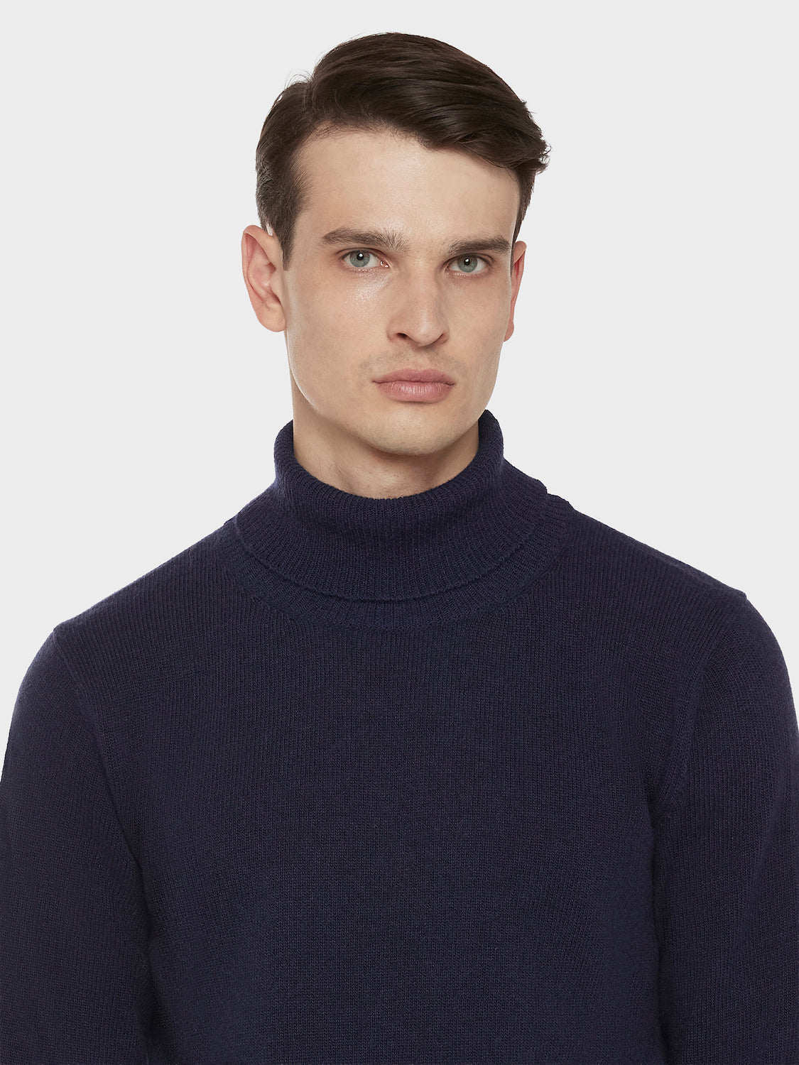 Caruso Menswear Abbigliamento Uomo Maglieria Dolcevita in lana babywool blu look 5