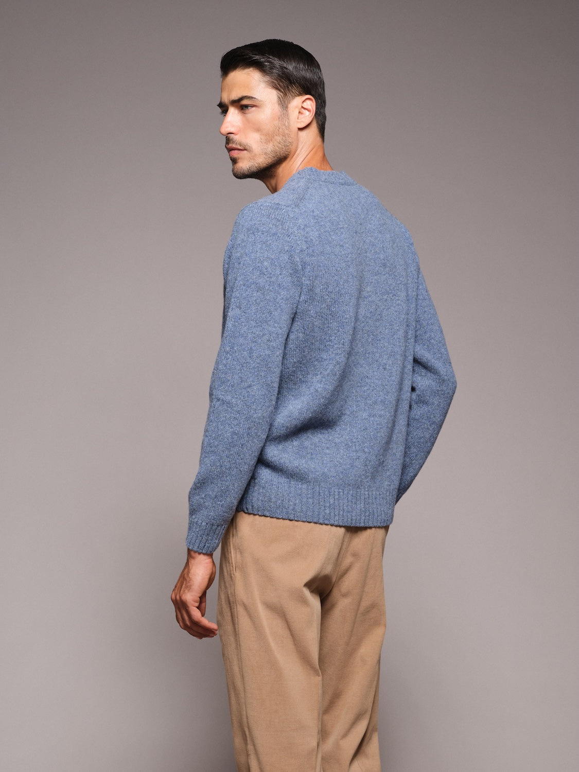 Crewneck sweater in blue Shetland wool