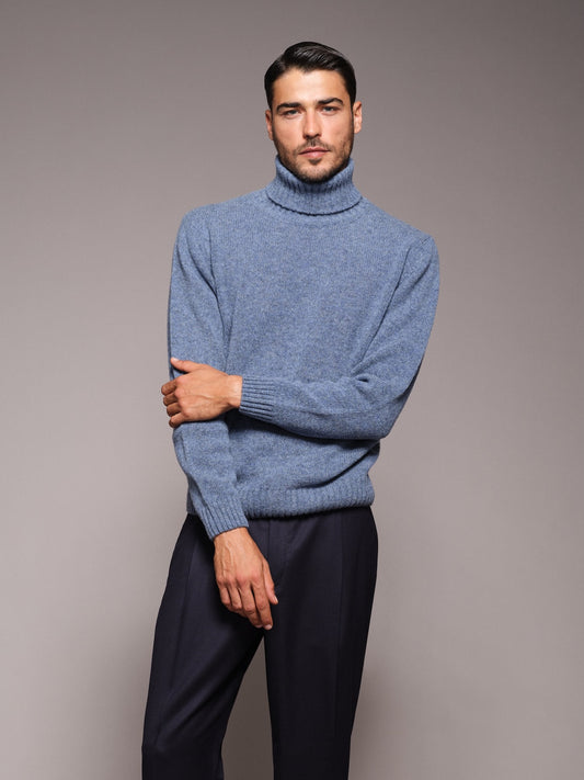 Turtleneck in blue Shetland wool