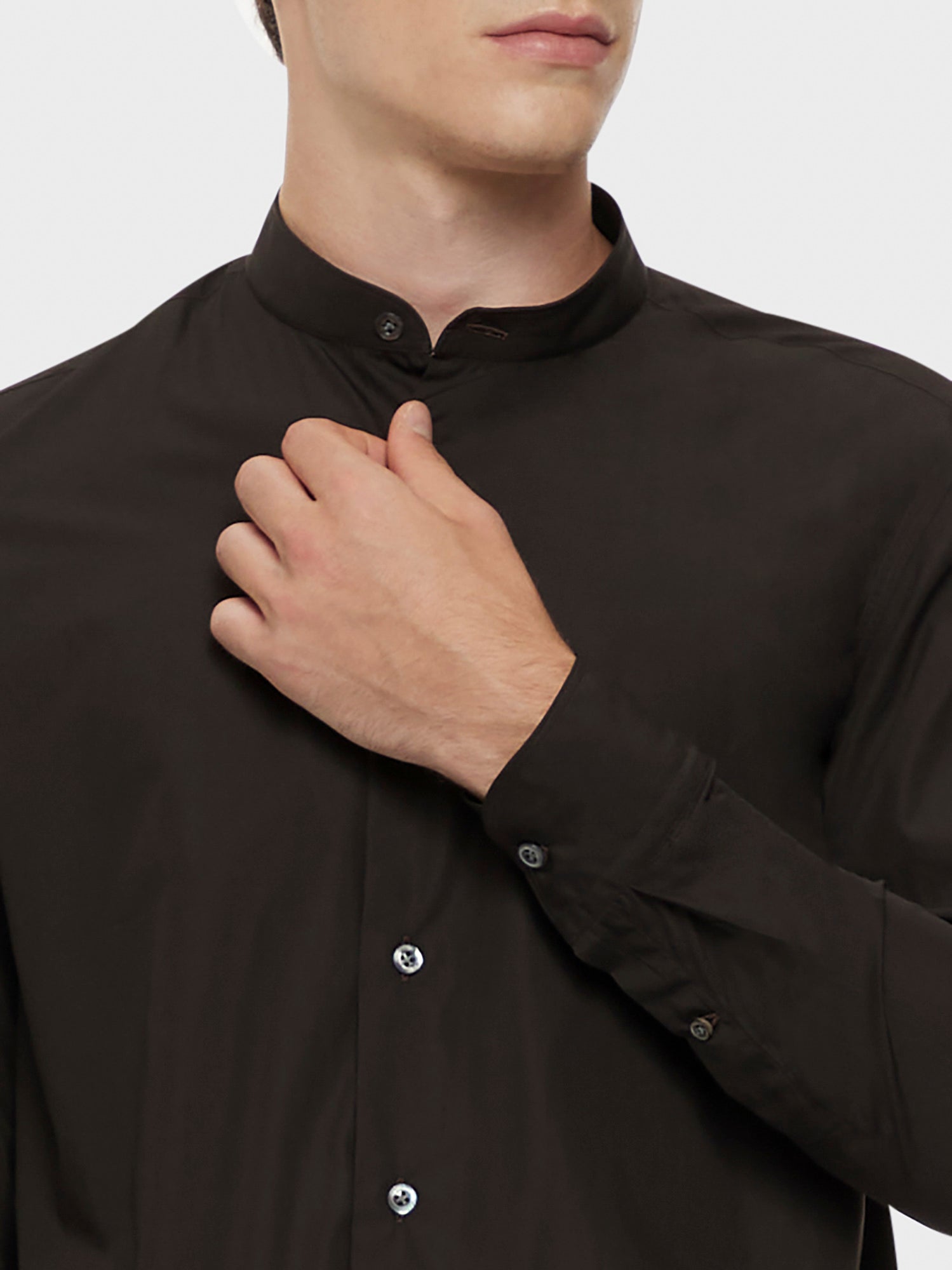 Caruso Menswear Abbigliamento Uomo Camicia coreana in cotone marrone dettaglio