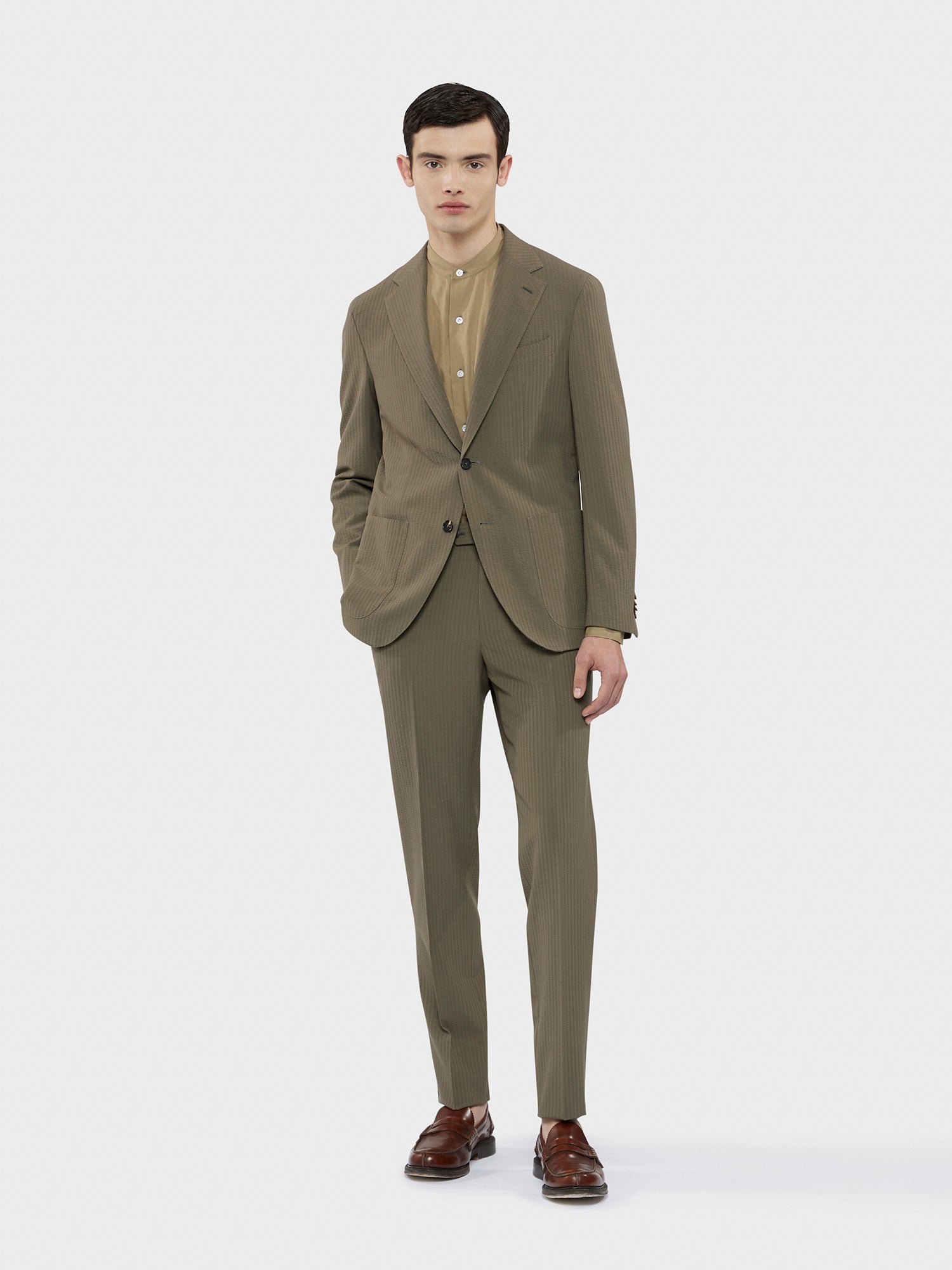 Caruso Menswear Abbigliamento Uomo Abito Aida in Seersucker di lana verde militare drop 8R total look