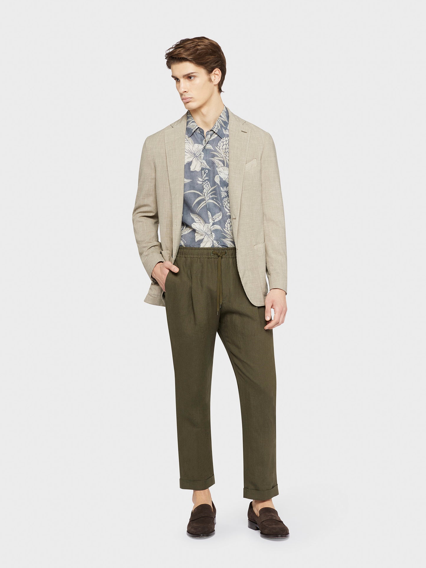 Caruso Menswear Abbigliamento Uomo Pantaloni estivi in lino verde militare total look